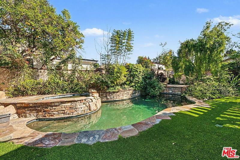 4780 Vista De Oro Ave, Woodland Hills, CA 91364